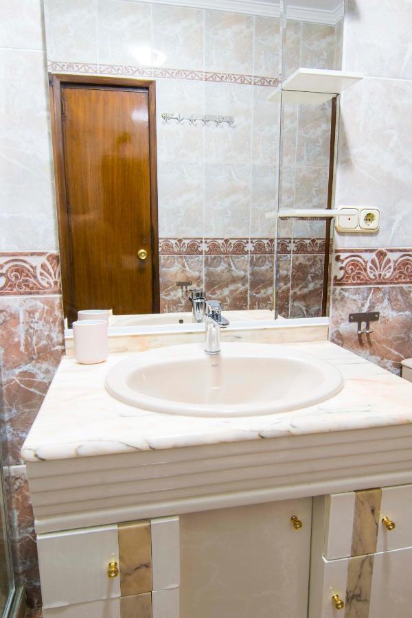 شقة Letmalaga Economy Compas المظهر الخارجي الصورة